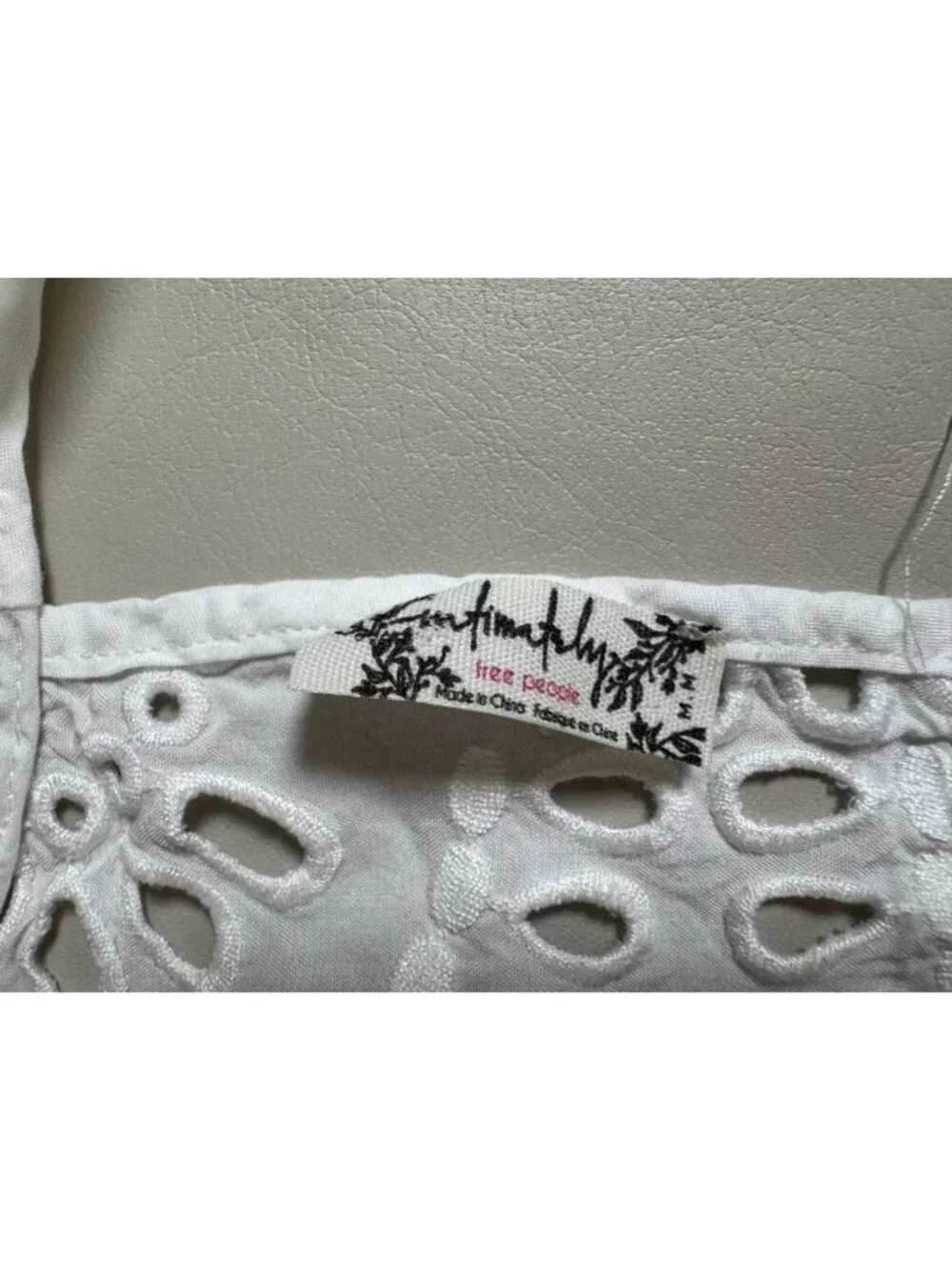 Intimately Free People White Sleeveless Eyelet Lace Top Size Medium Open Boho